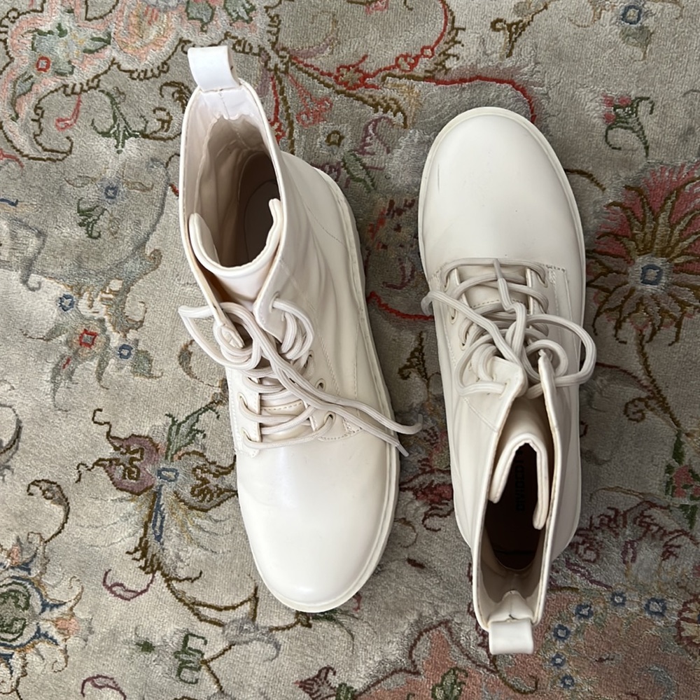 H & M white leather combat boots - Picture 2 of 3